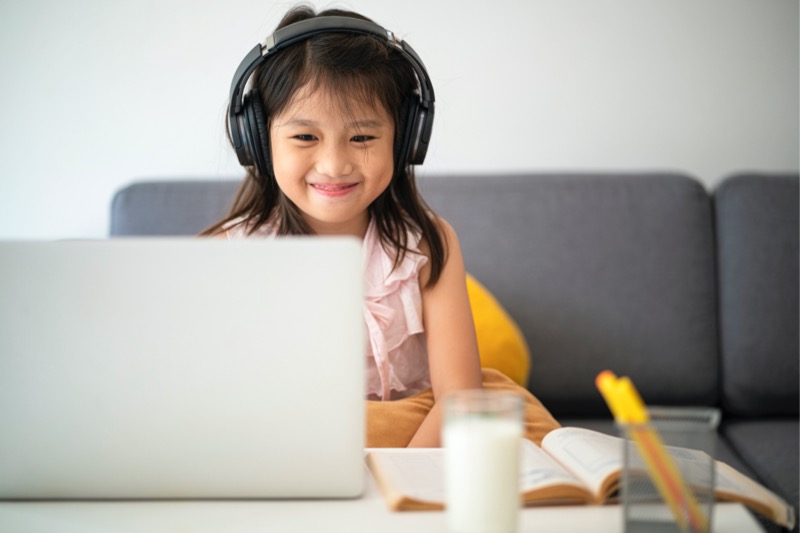 Is there a link between screen time and childhood obesit-Image